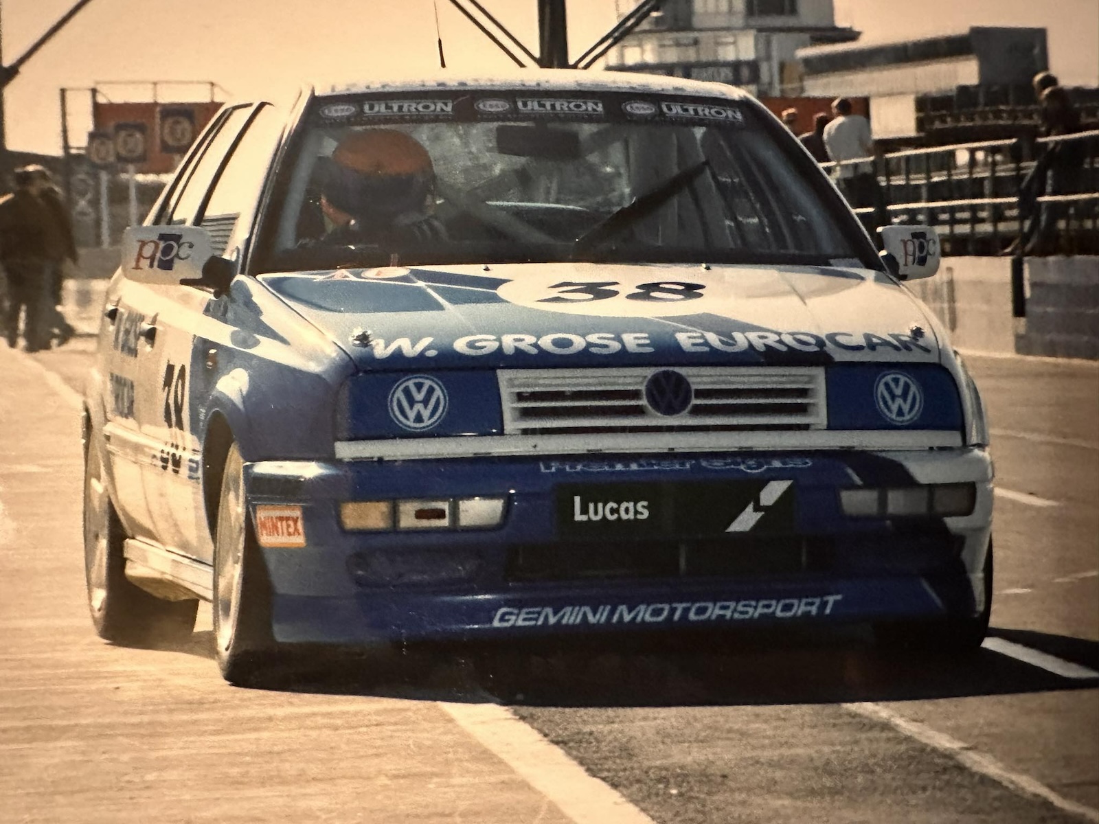 Vento VR6 Silverstone Pits